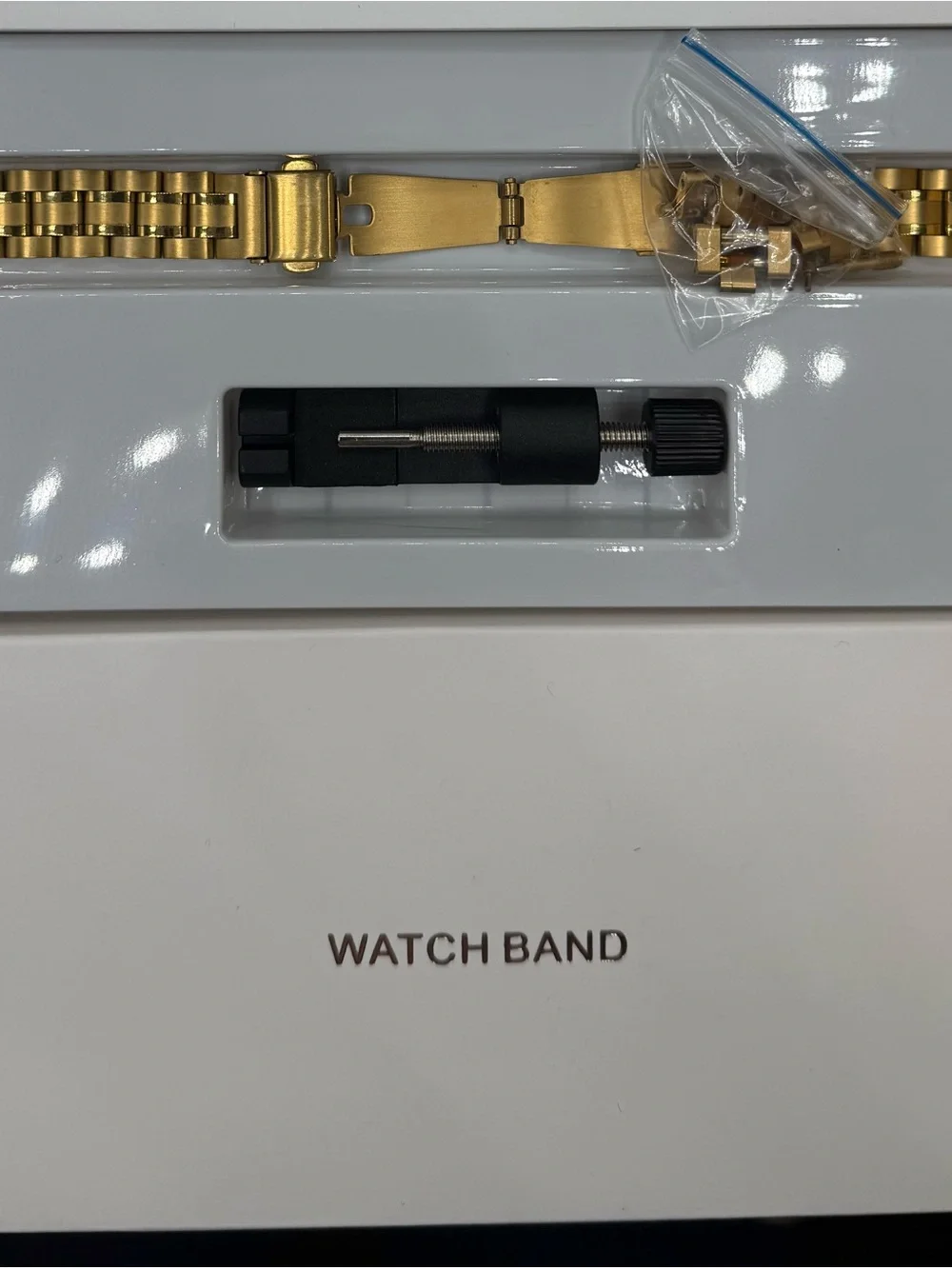 Apple Watch Starlight Series 9 41 mm with Starlight Sport Band and extra Band